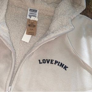 NWT OATMEAL COLORED SHERPA LIKE SOFT
LINING FULL ZIP HOODED JACKET FROM VS PINK.